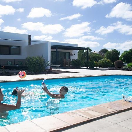 Heated & Shared Pool Villa Matriana 36A, North Shore Villas Lajares Luaran gambar