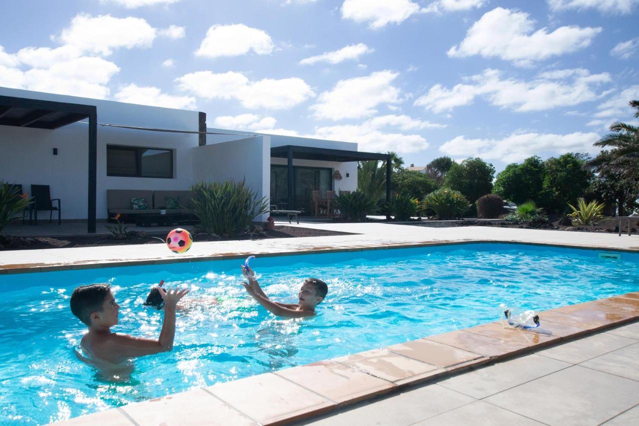Heated & Shared Pool Villa Matriana 36A, North Shore Villas Lajares Luaran gambar