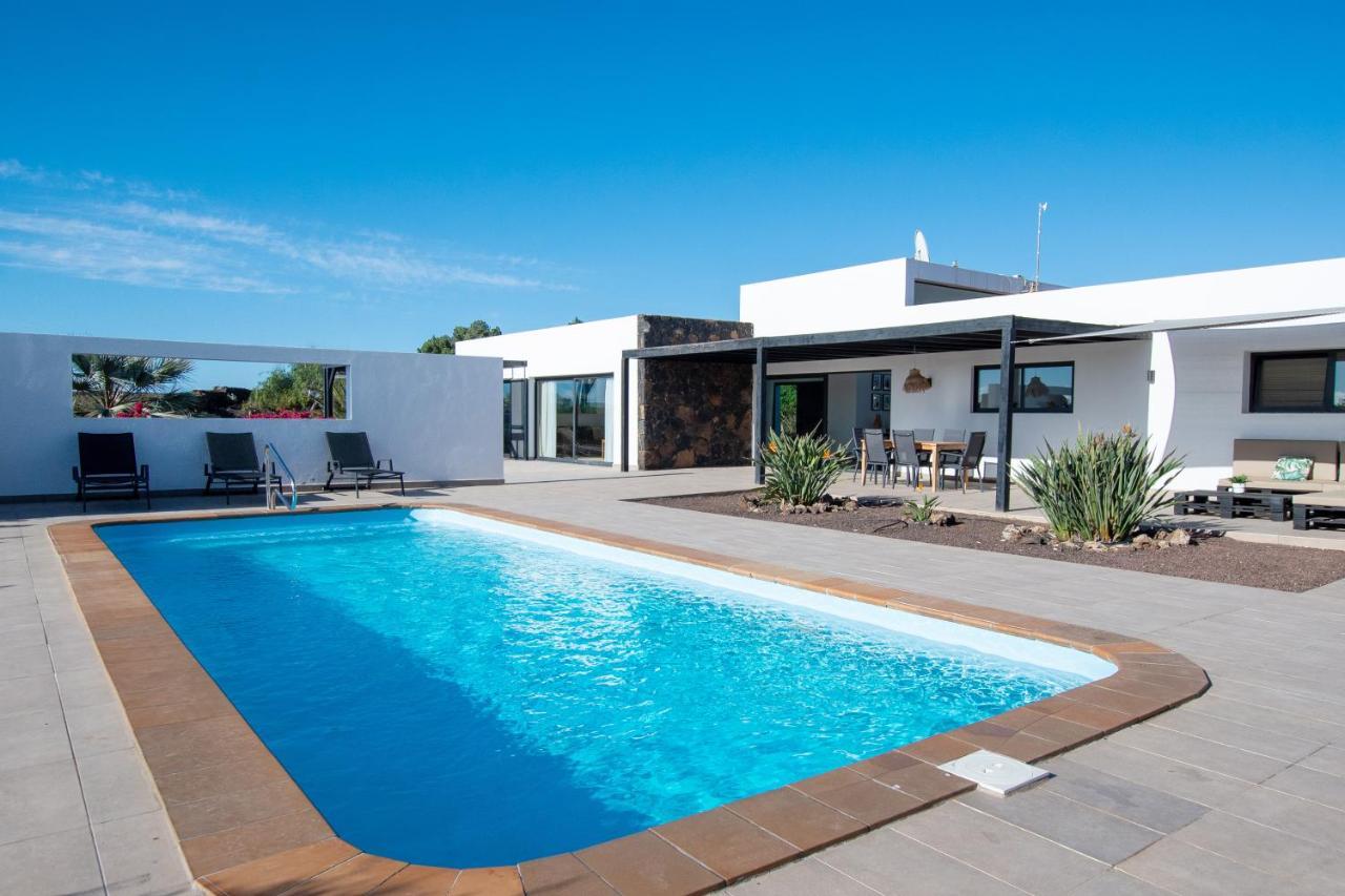 Heated & Shared Pool Villa Matriana 36A, North Shore Villas Lajares Luaran gambar